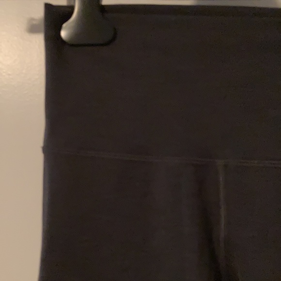 Lululemon dark grey Wunder train 25” tights - 4 - Picture 2 of 4